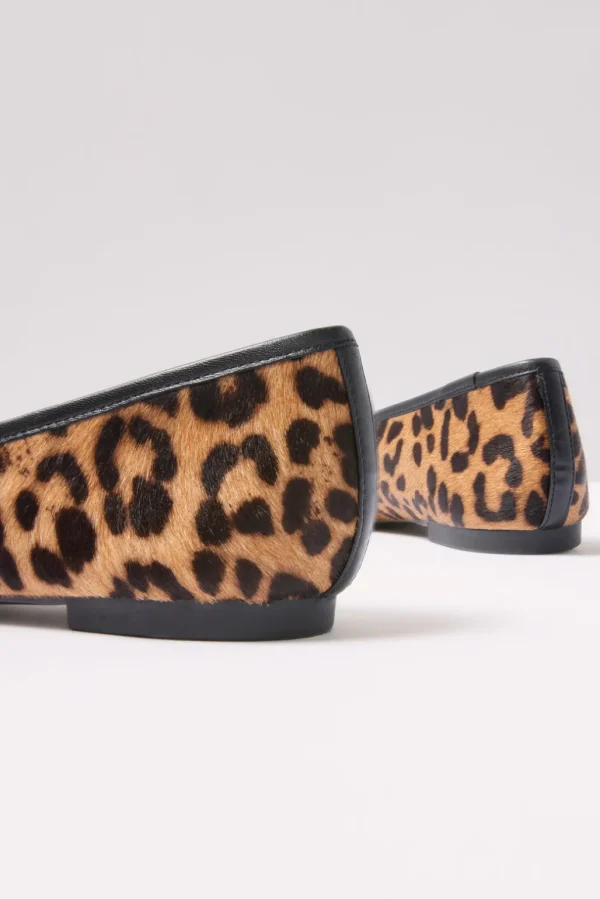 Arissa Leopard Flat