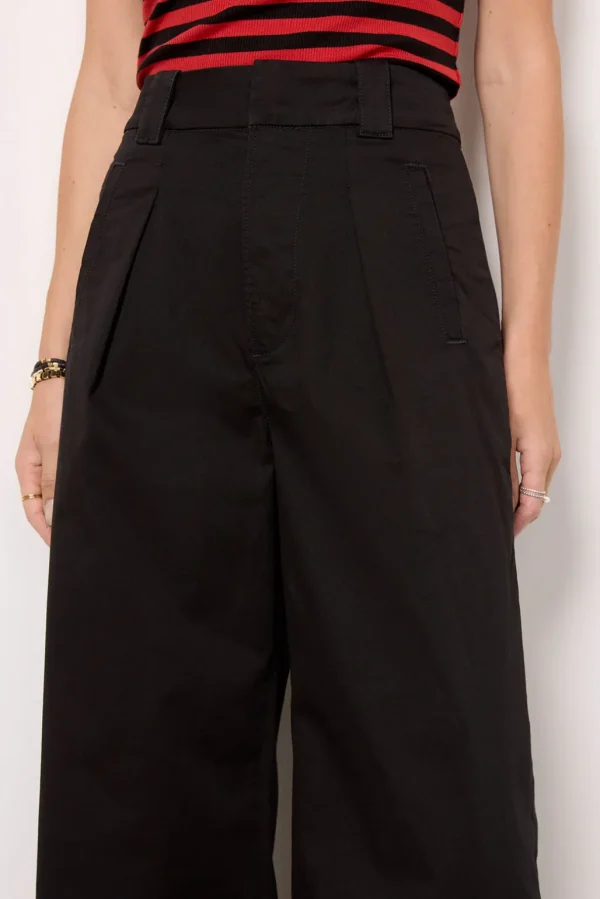 Cara Cropped Pleated Trouser