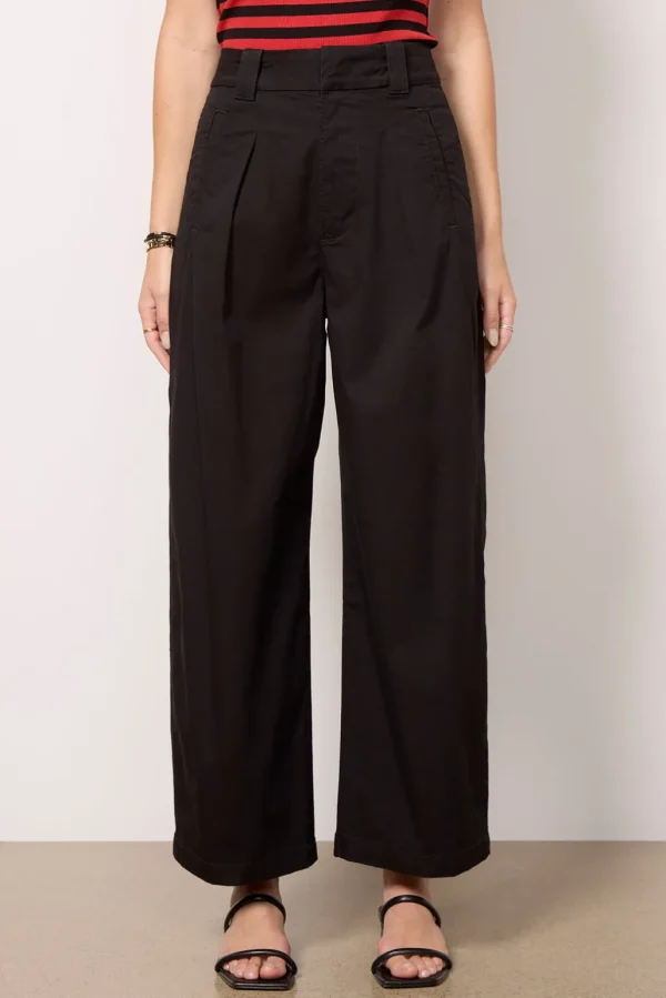 Cara Cropped Pleated Trouser