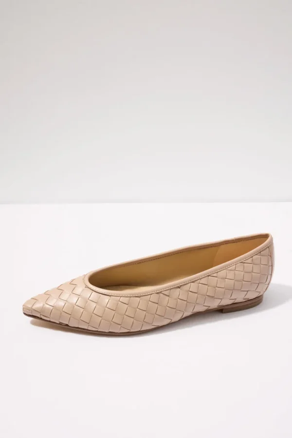 Damaria Woven Flat