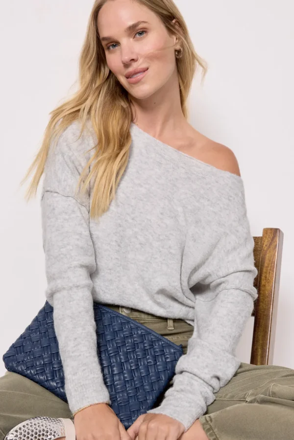 Jessie Off Shoulder Pullover