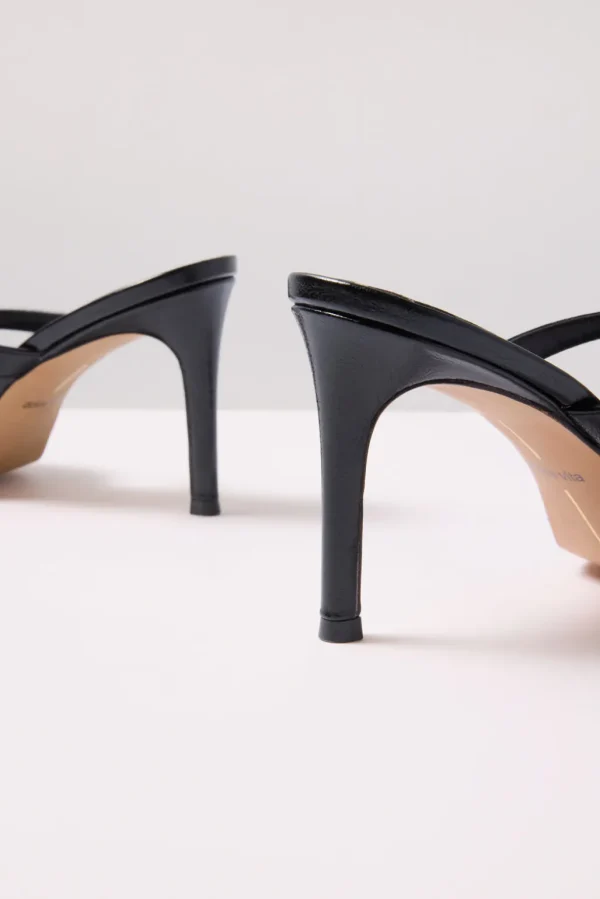 Kanika Toe Cap