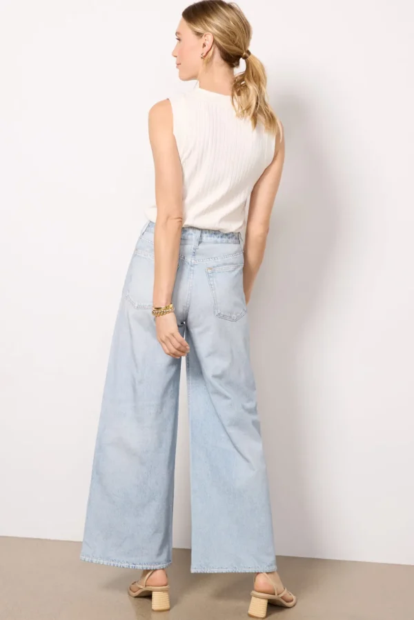 MIRAMAR SOFIE CROPPED