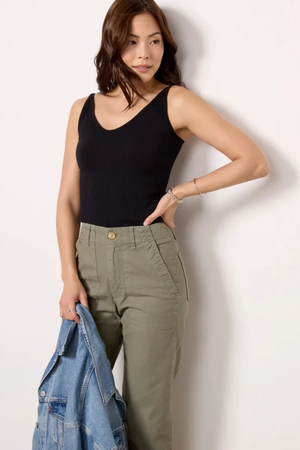 Nina Seamless V-Neck Tank