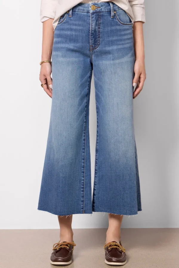 Petite Meg Wide Leg Raw Hem