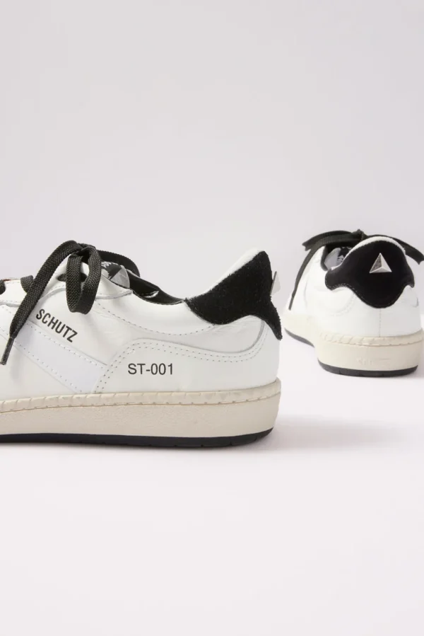 ST-001 Sneaker